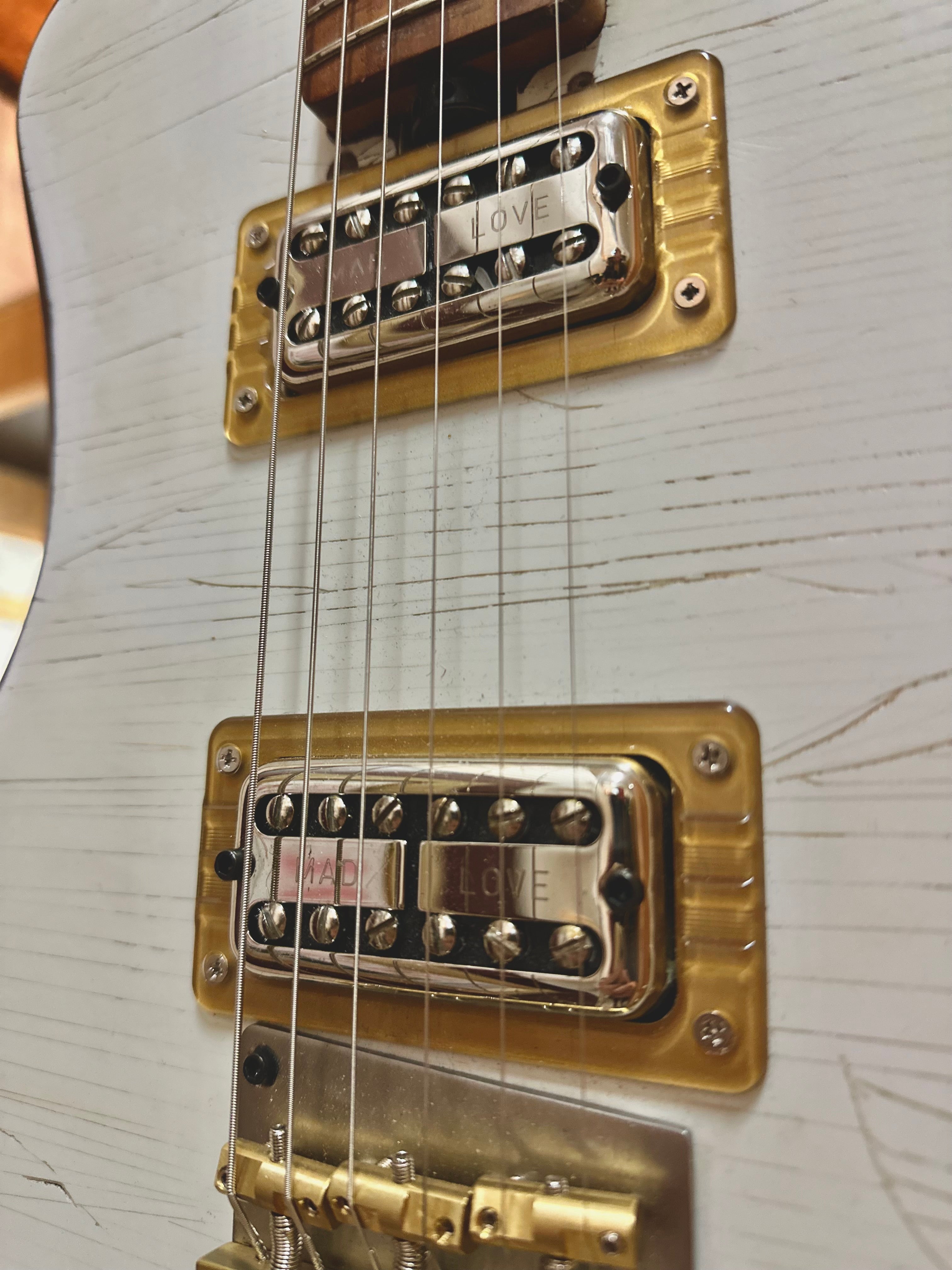 Leadbetter | White Woody | 2025 Custom Shop Edition | Mad Love F-Trons | Bone Relic Leadbetter | White Woody | 2025 Custom Shop Edition | Mad Love F-Trons | Bone Relic